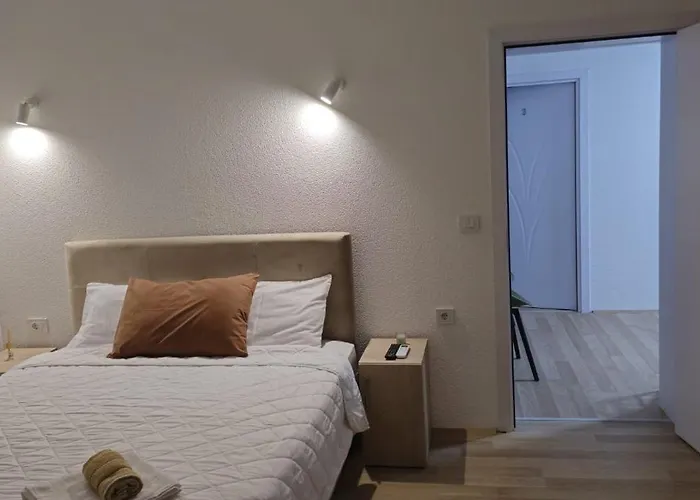 Apartments&Studio Villa Antigona
