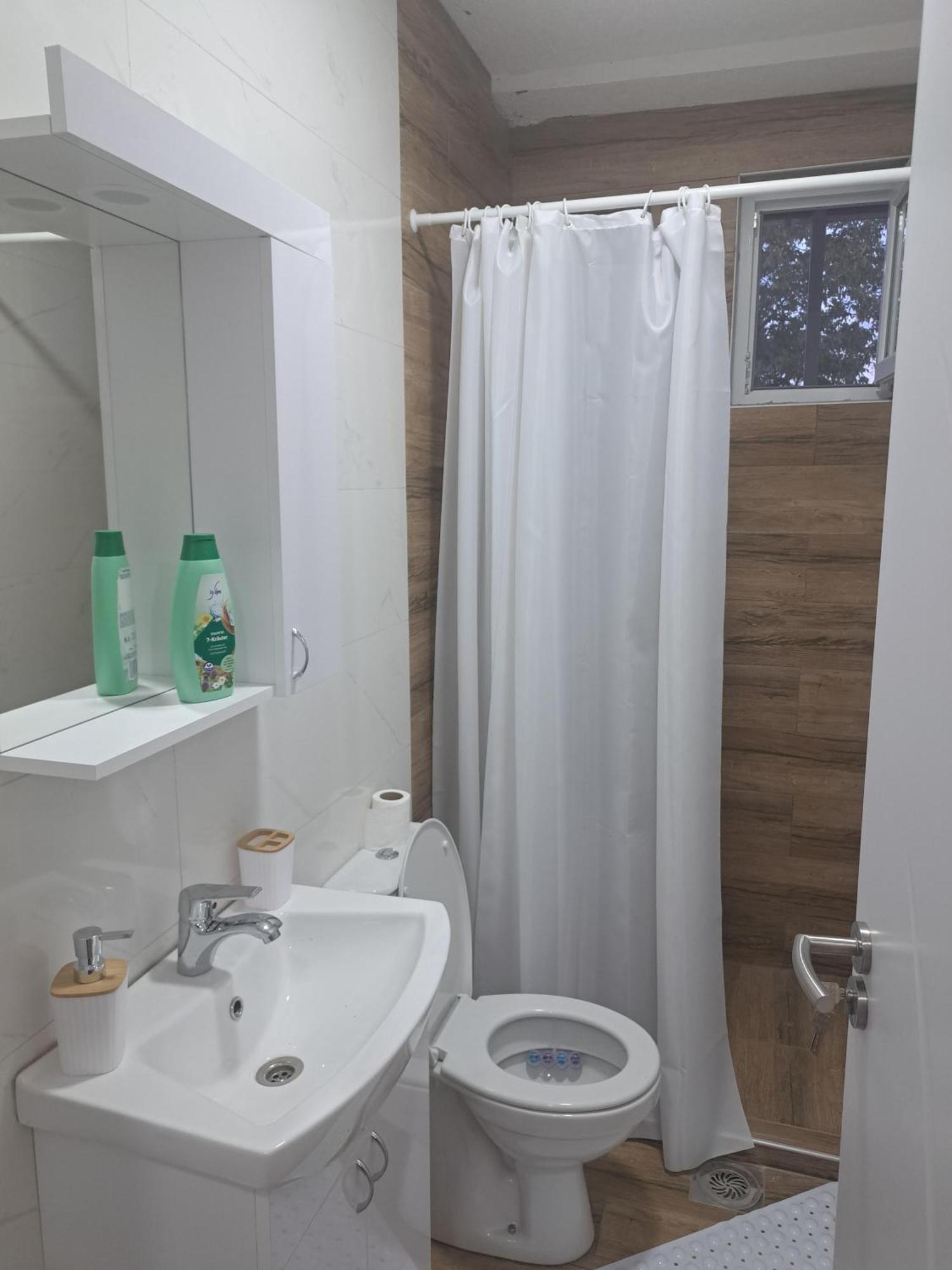 Apartments&studio Antigona Villa *