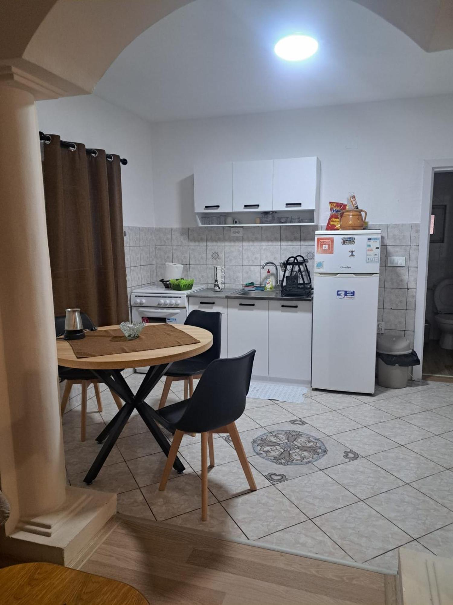 Apartments&studio Antigona *