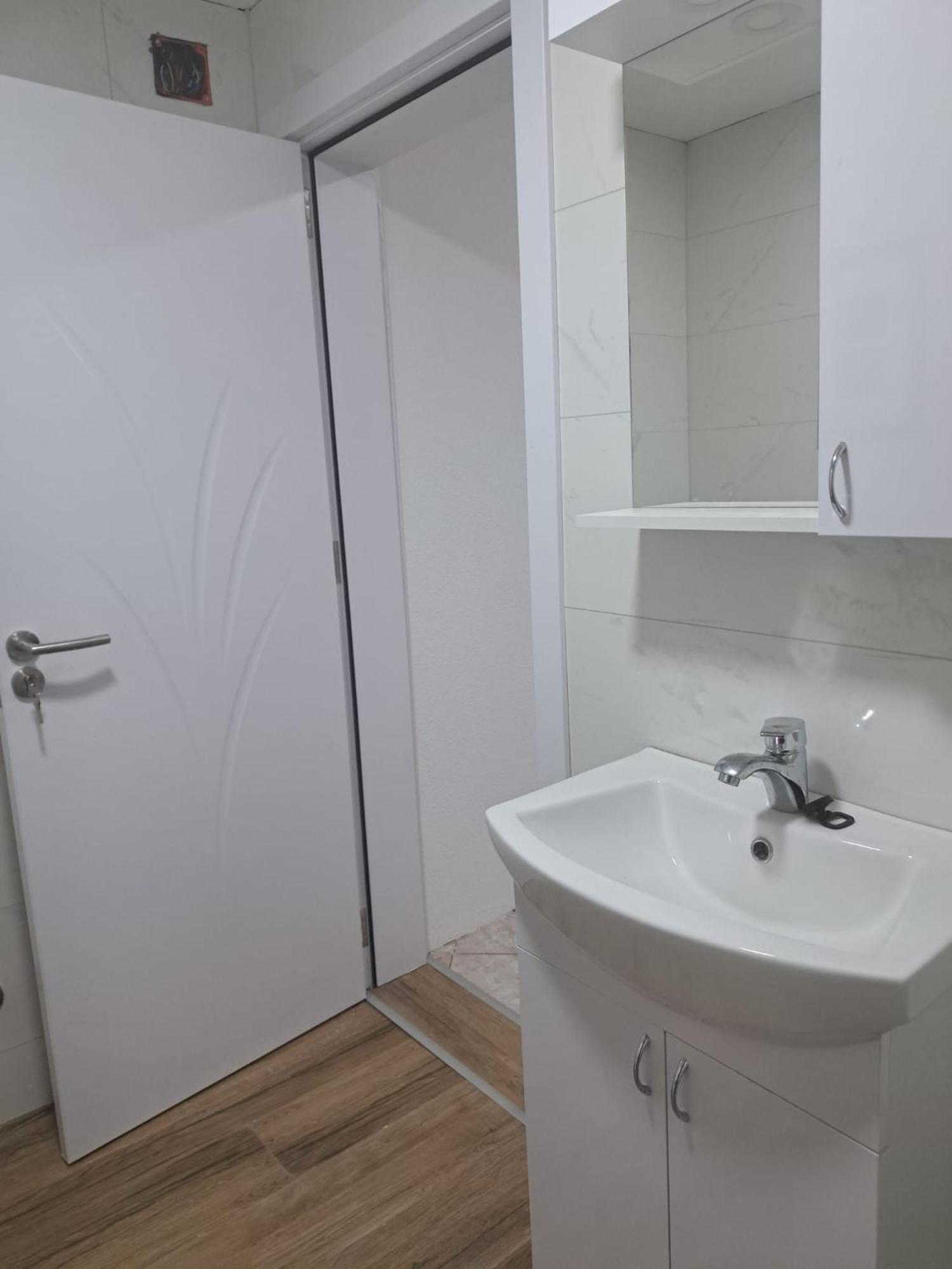 Apartments&studio Antigona Villa *