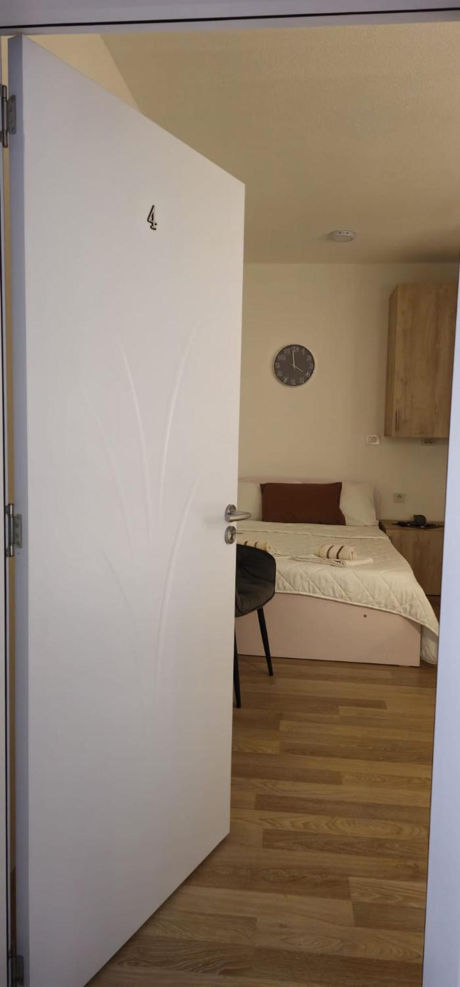 Apartments&studio Antigona Villa